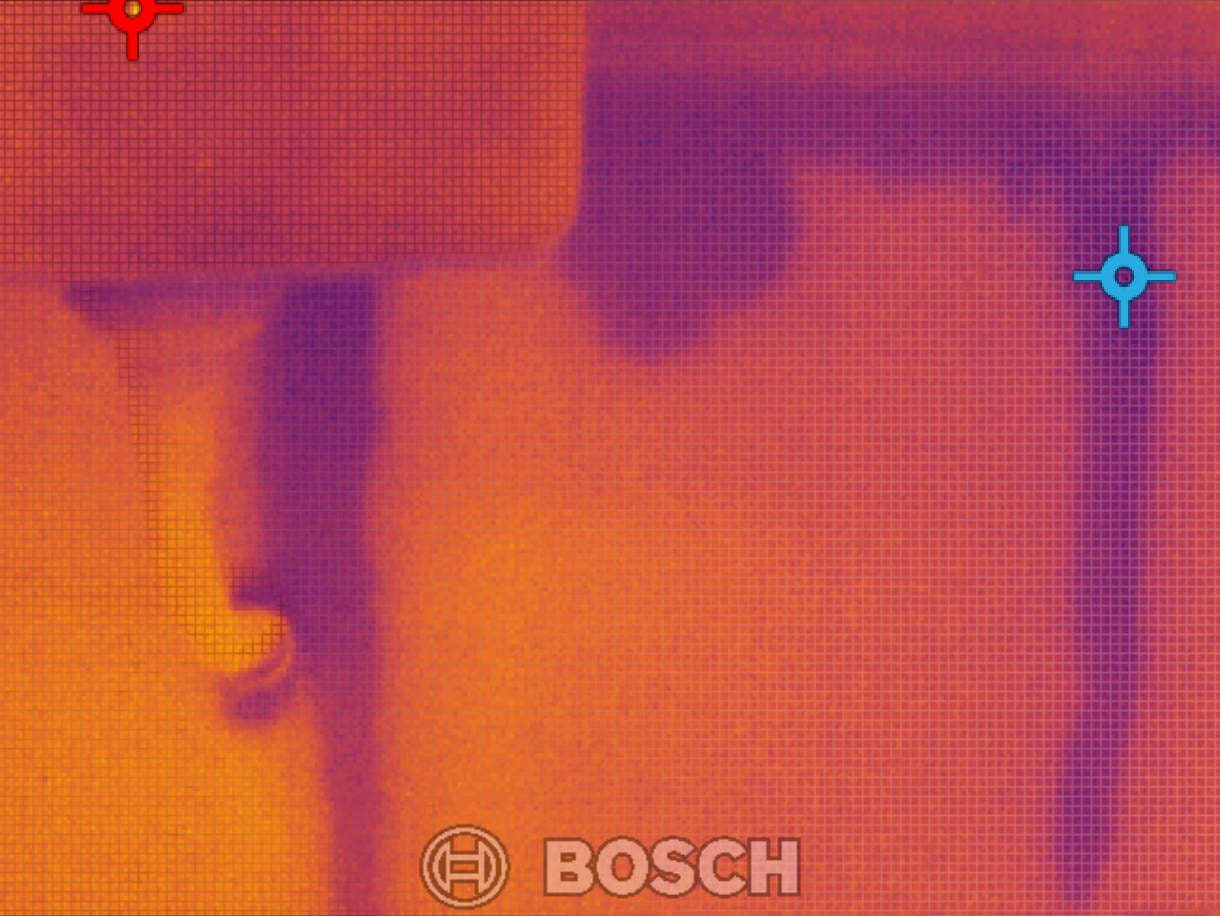 Thermal image of a kitchen platform with measurement markers; recorded range 25.3 to 30.3 degrees Celsius